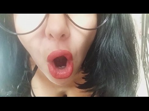 ❤️ Honey, hooyadaa anoo ah hooyadaa kuma ogolaan doonto inaad iskuul aado maanta... aad baan kuugu baahanahay... ️❌ Galmada dabada ❤